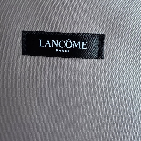 NWOT Lancome Paris Metallic Gold Women's Bag Makeup Case Zipper Travel Kit - Picture 14 of 16